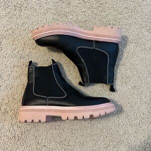 Black and Pink Women's Chelsea Boots